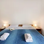 Flat With Pool Close To Kanegra アパート *