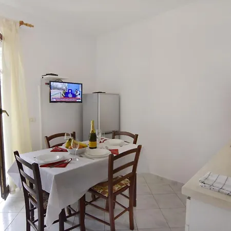דירה Flat With Pool Close To Kanegra Mazurija