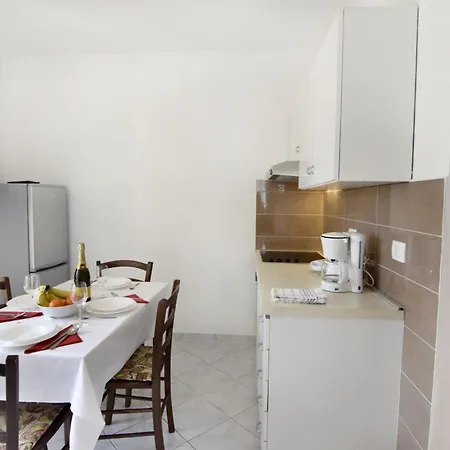 アパート Flat With Pool Close To Kanegra *