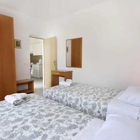Flat With Pool Close To Kanegra *