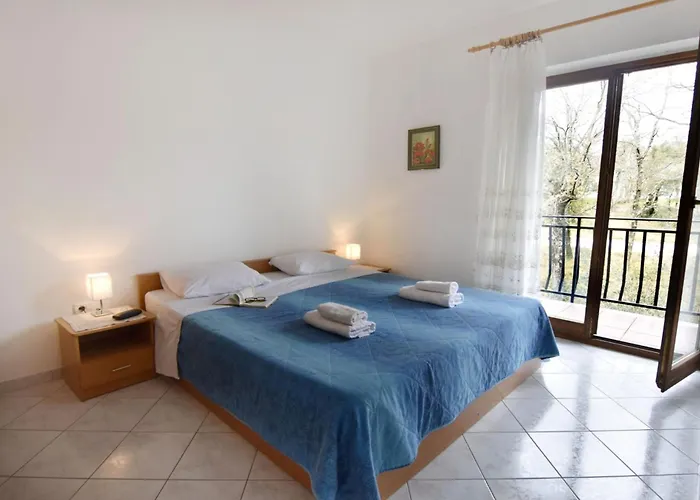 Flat With Pool Close To Kanegra *