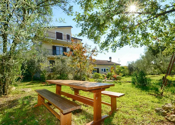 Flat With Pool Close To Kanegra Apartmán Mazurija