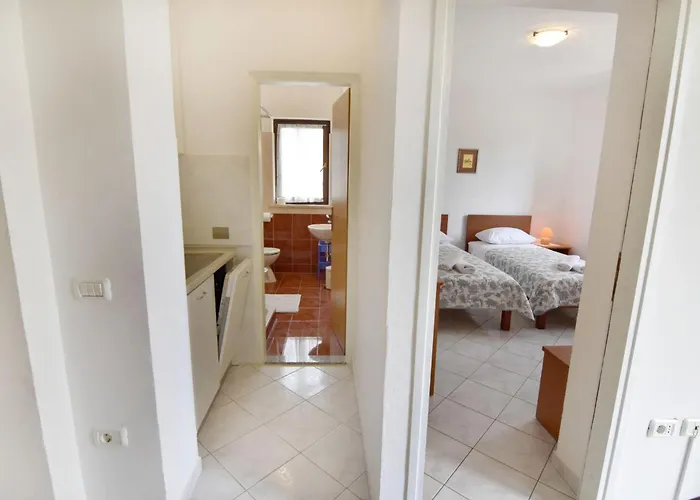 Flat With Pool Close To Kanegra *