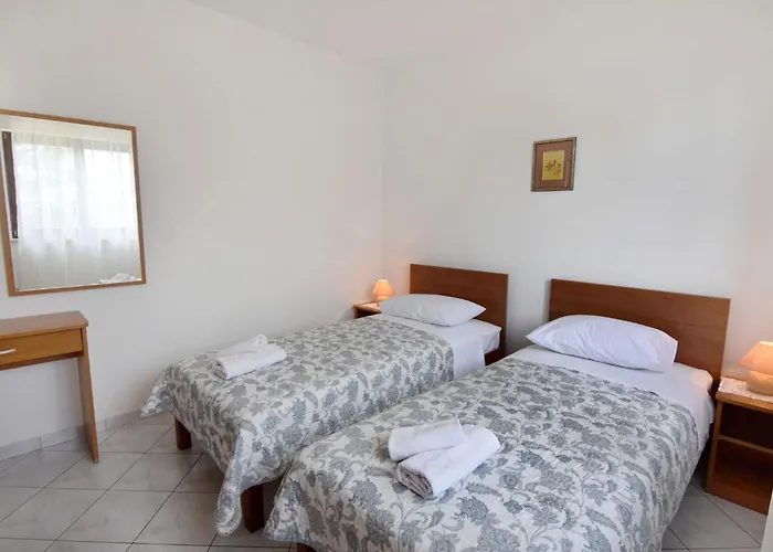 Flat With Pool Close To Kanegra *