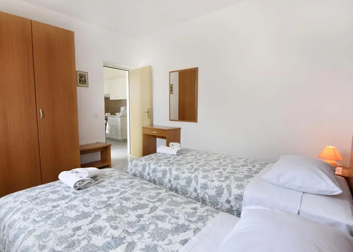 Flat With Pool Close To Kanegra *
