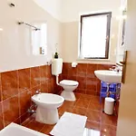 Flat With Pool Close To Kanegra Apartament