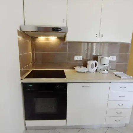 Flat With Pool Close To Kanegra Apartament Mazurija