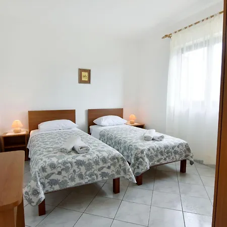 Flat With Pool Close To Kanegra Apartament Mazurija